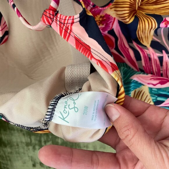 Kona Sol Floral Hibiscus One Piece Swimsuit Size 20W Bikini Strappy Ruched - Picture 7 of 9